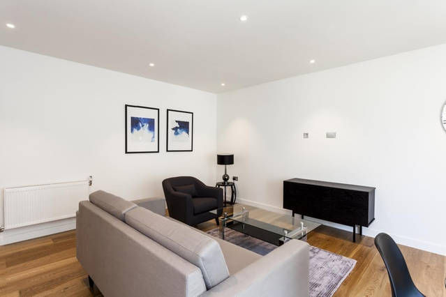 Another view of the comfortable and bright living 
Another view of the comfortable and bright living 
