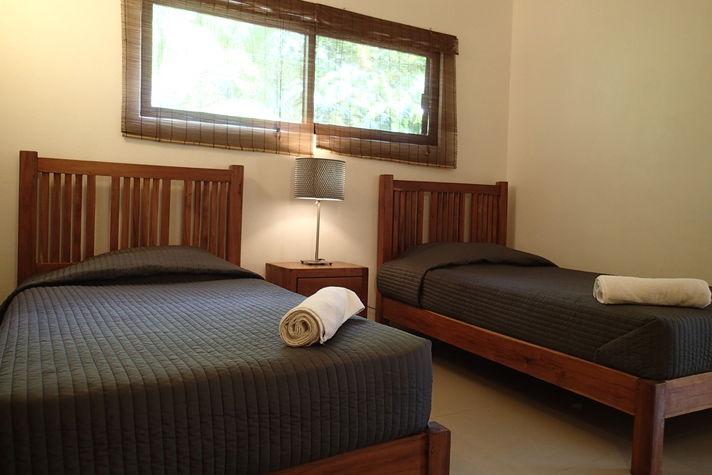 Cozy Second bedroom features 2 Twin size beds