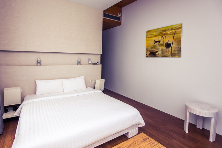 Guest bedroom 2
