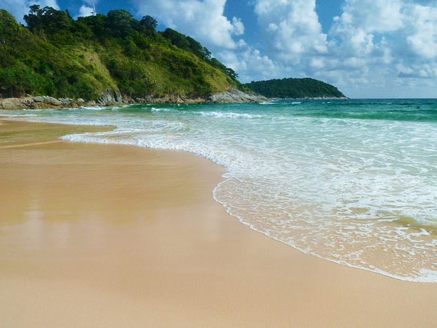 Nai Harn Beach