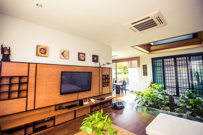Seating area - 42" TV