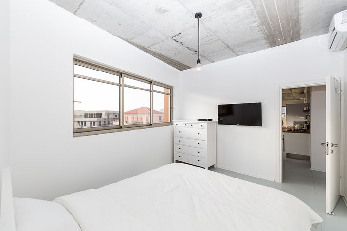 A beautiful master bedroom
A beautiful master bedroom