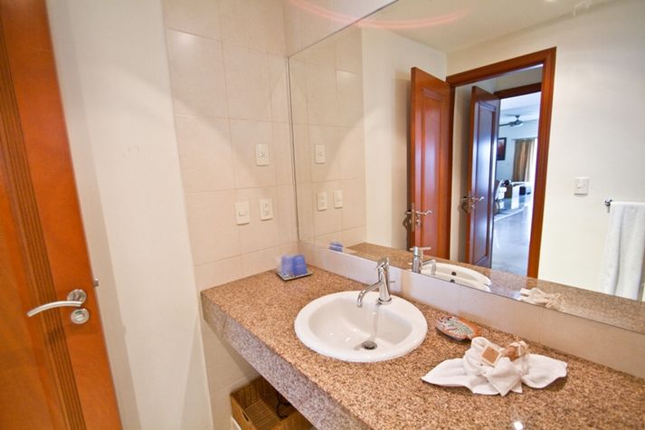 bathroom
bathroom