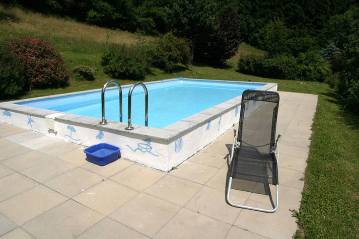 PoolOfHouse