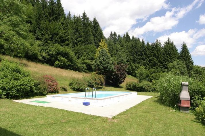PoolOfHouse