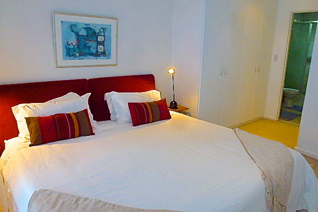Main en-suite bedroom