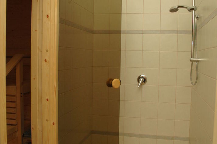 PoolOfHouse