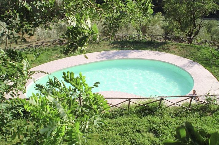PoolOfHouse