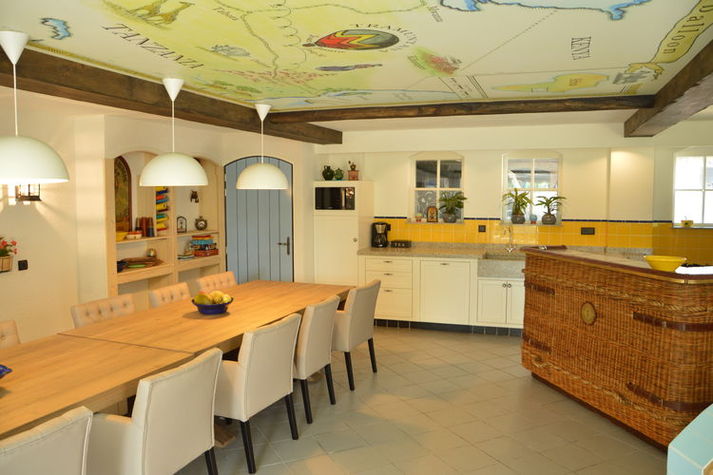 DiningRoom