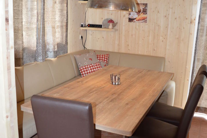 DiningRoom