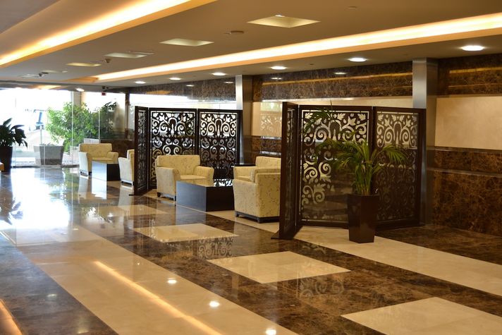 RECEPTION HALL WAY