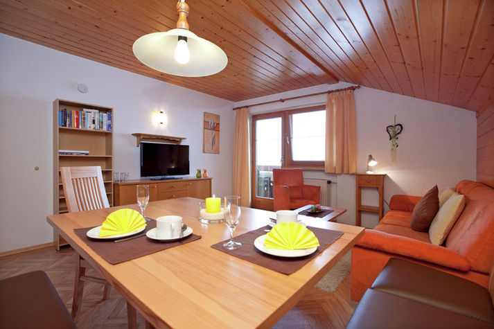 DiningRoom