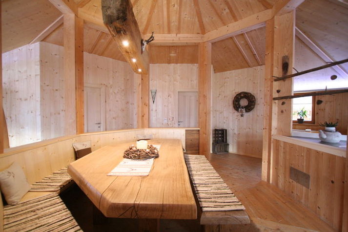 DiningRoom