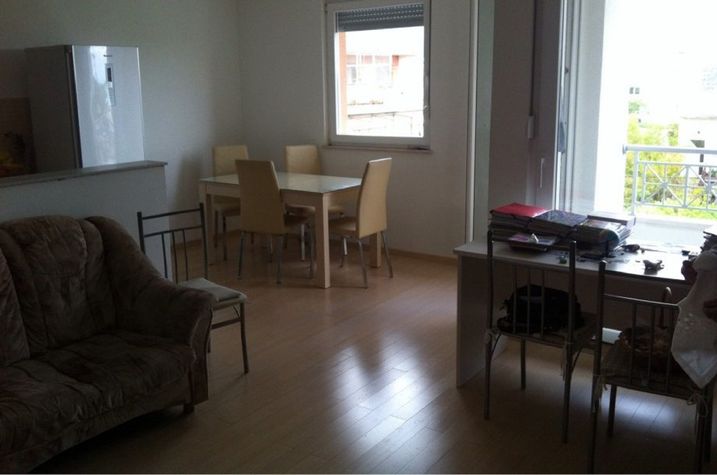9 Apartment Cosmo for 5 with AC