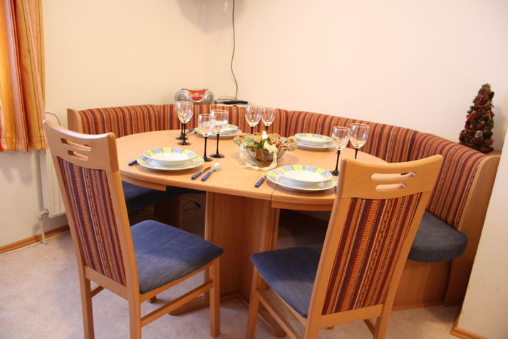 DiningRoom