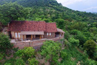 hill top villa