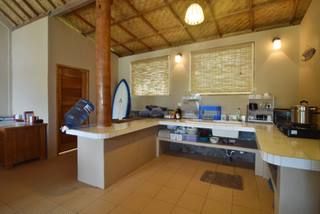 villa kitchen