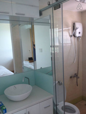 Bathroom in bedroom2