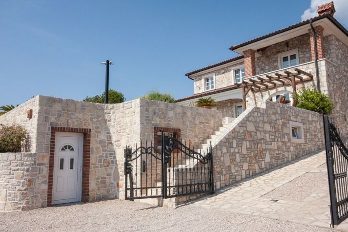Rustical stone Villa San Marko