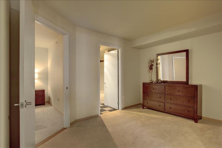 Bedroom
Bedroom