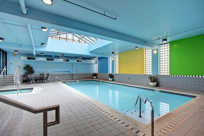 Community Pool and Hot Tub
Community Pool and Hot Tub