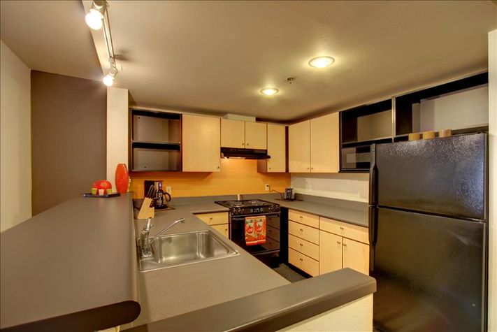 Kitchen
Kitchen