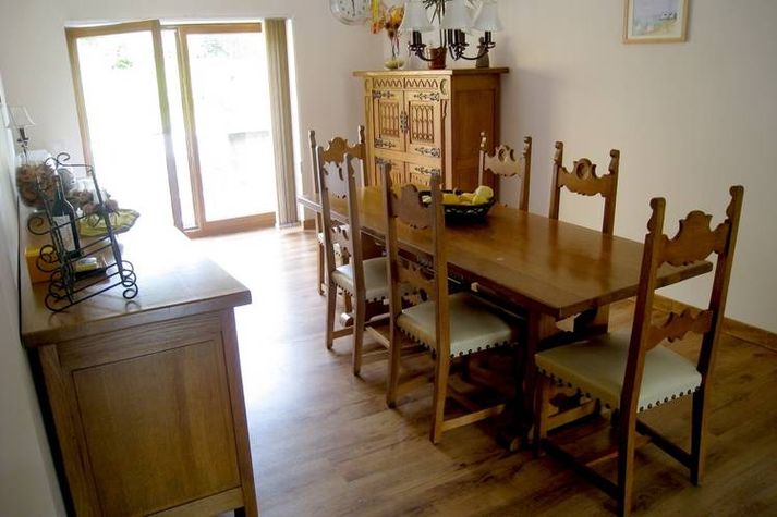 DiningRoom