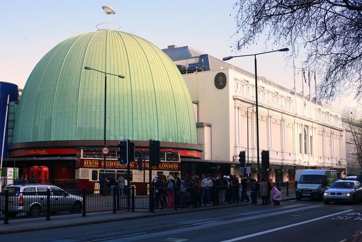 Madame Tussauds (7 tube stops away / 11 minutes)