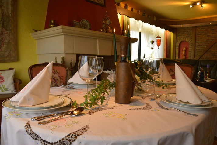 DiningRoom
