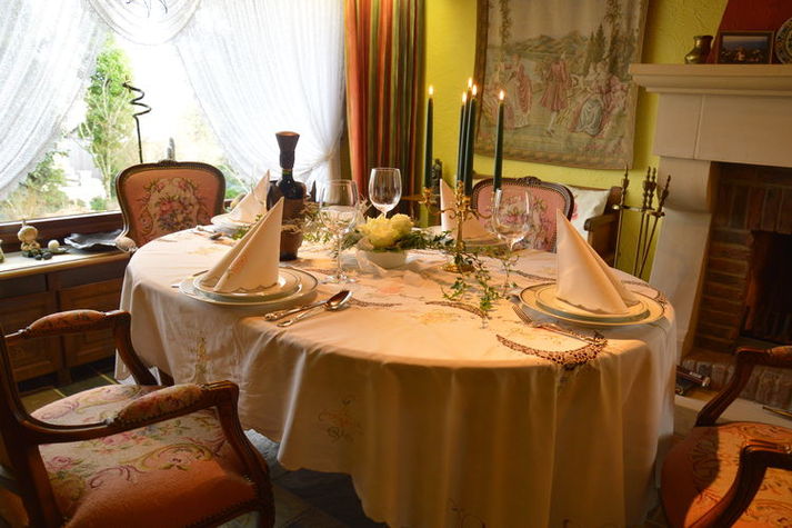 DiningRoom