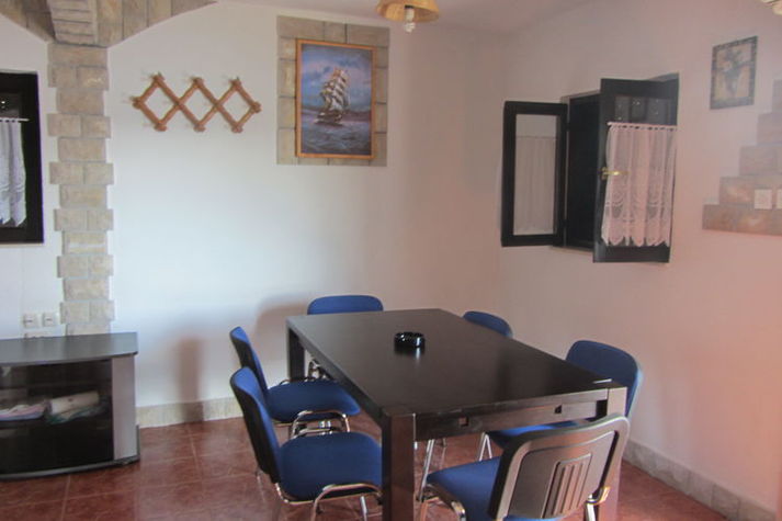 DiningRoom