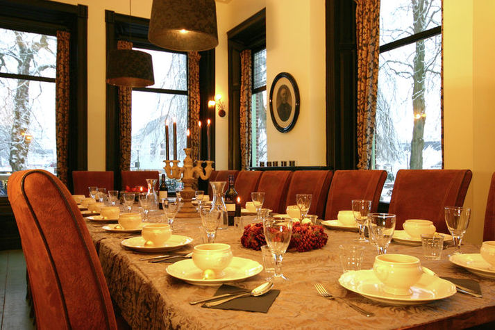 DiningRoom