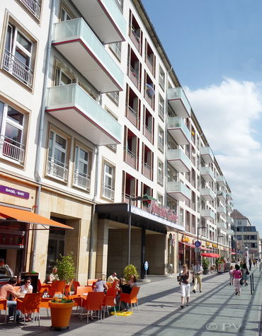 Strassenseite