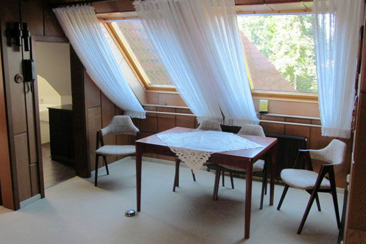 DiningRoom