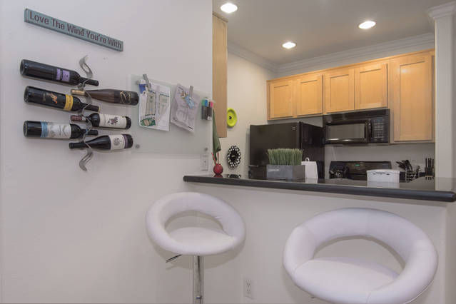 Kitchen bar