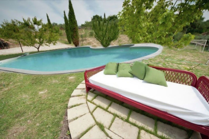 PoolOfHouse