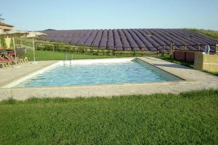 PoolOfHouse