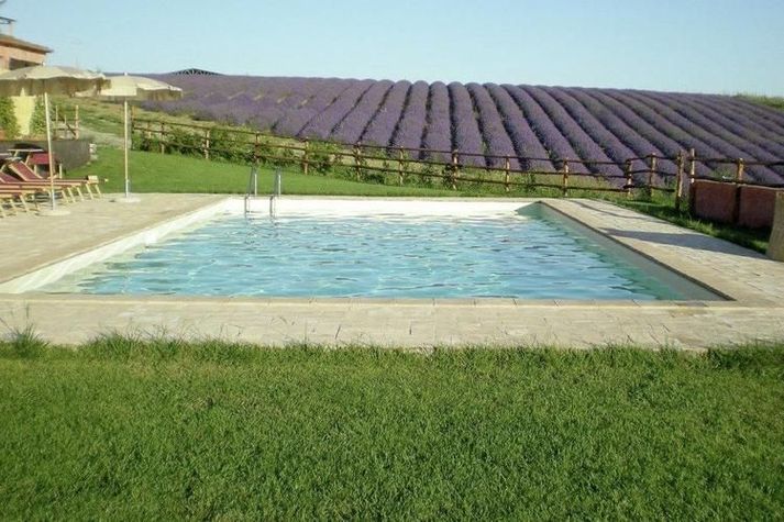 PoolOfHouse
