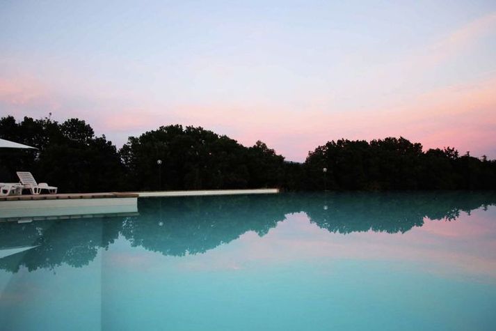 PoolOfHouse