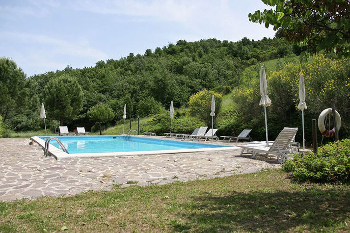 PoolOfHouse