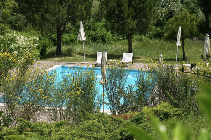 PoolOfHouse