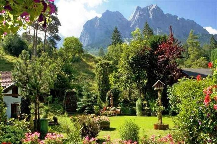 GardenSummer