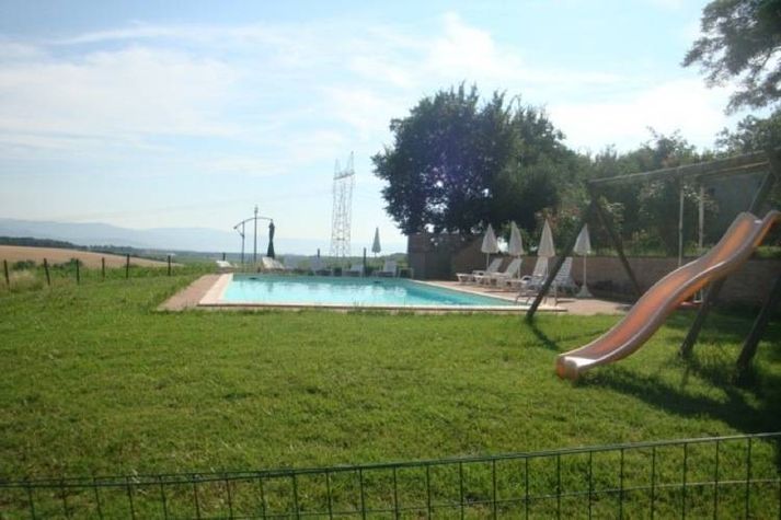 PoolOfHouse