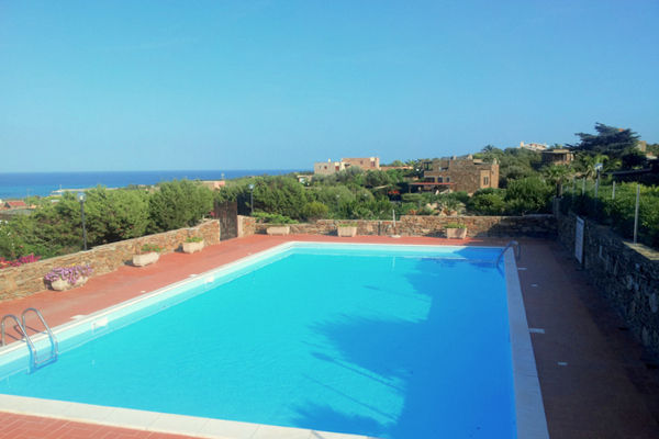 PoolOfHouse