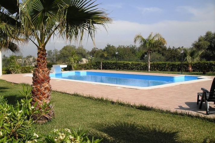 PoolOfHouse