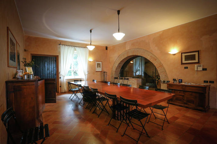DiningRoom
