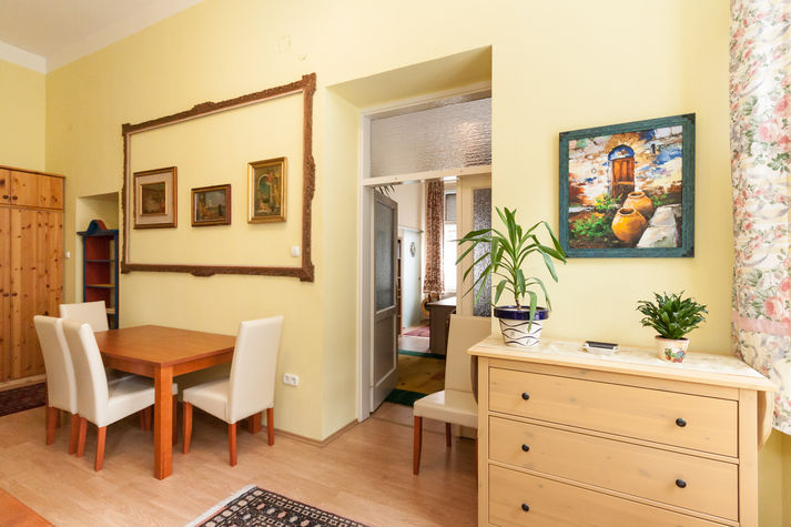 the full view of the dining room