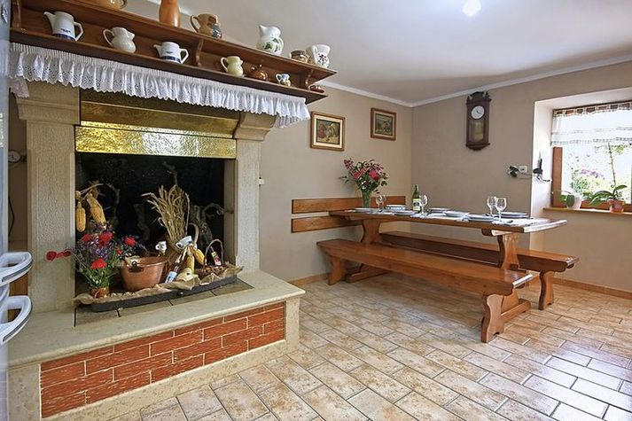 DiningRoom