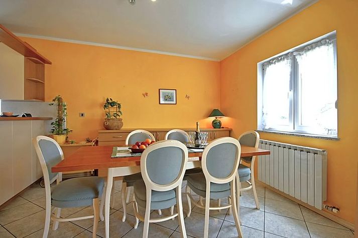 DiningRoom