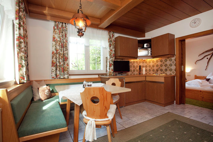 DiningRoom